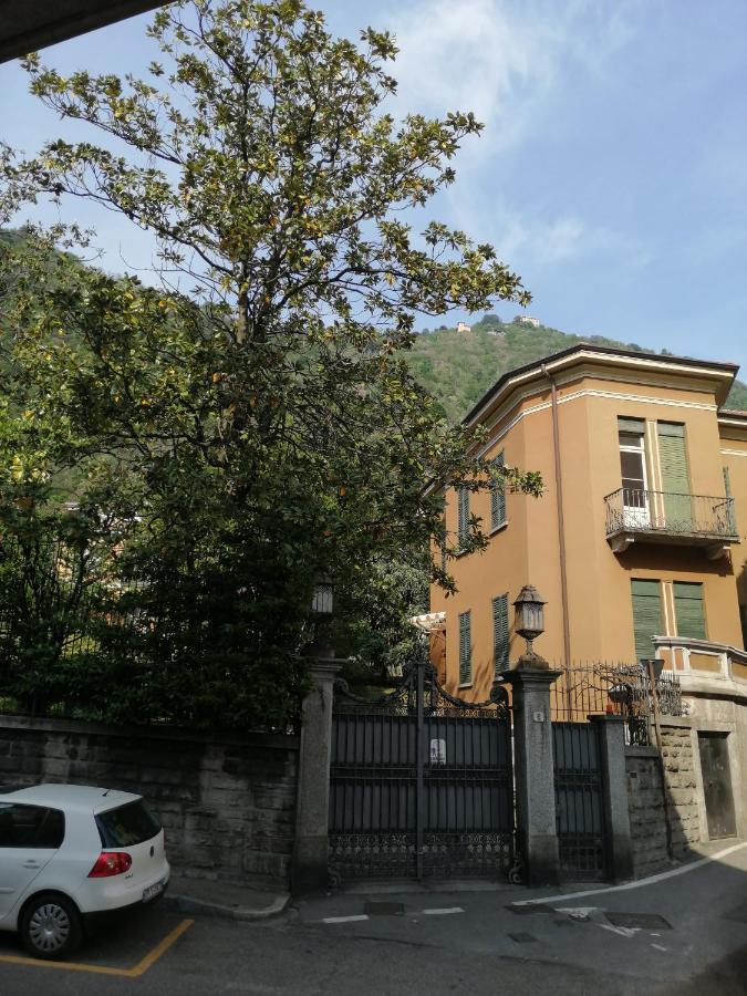 Al Molo 2 Apartment Комо Екстериор снимка